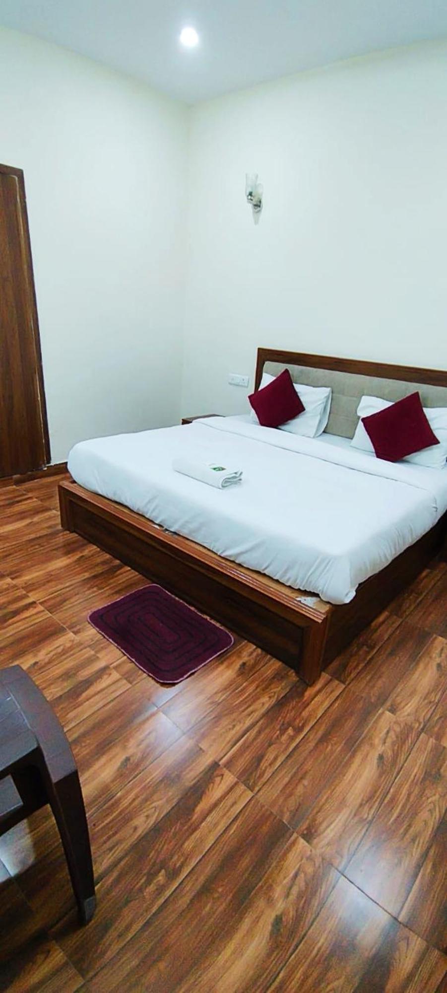 Luxury Rooms In Safdarjung Enclave Near Aiims & Safdarjung Hospital Nueva Delhi Exterior foto